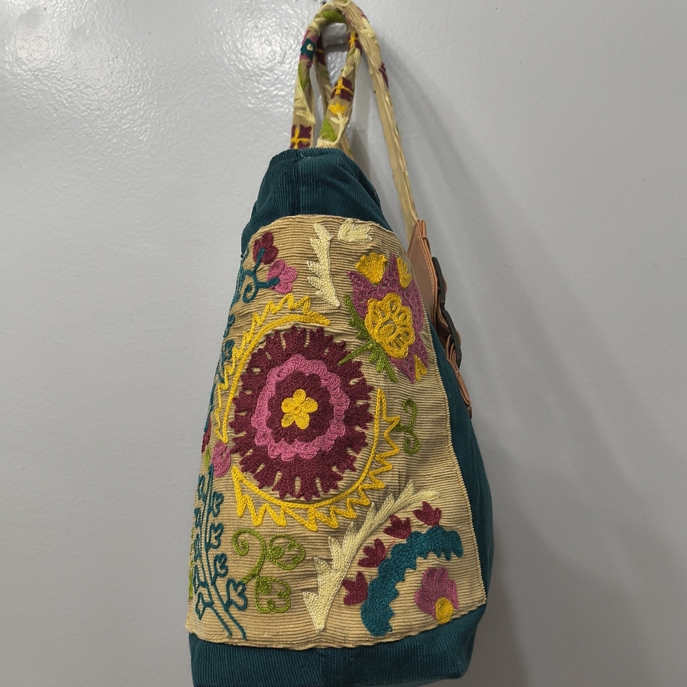 Purva Hand Made Floral Embroidered Green Corduroy Tote Bag Bobo Workwear Hippie - Picture 2 of 15